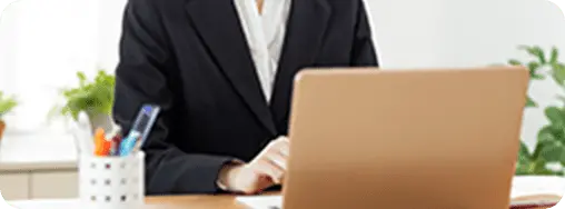 イベント参加をする女性